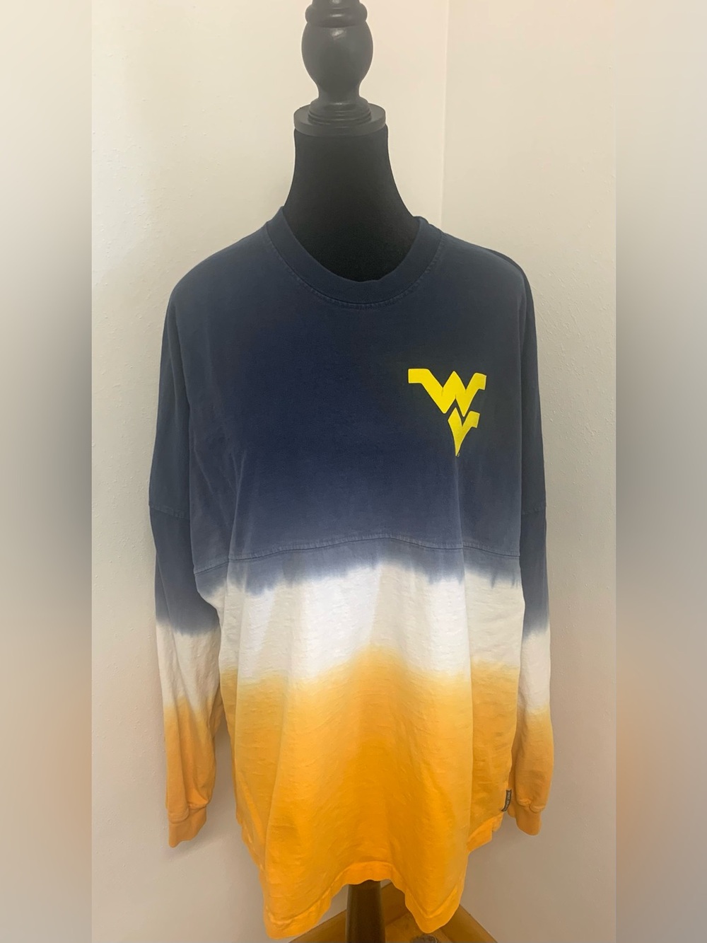 Women’s WVU ombré dip-dyed spirit jersey